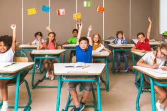 Sérgio Bento De Araújo mostra como as escolas públicas em tempo integral estão transformando a educação e ampliando horizontes no Brasil.