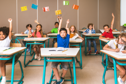 Sérgio Bento De Araújo mostra como as escolas públicas em tempo integral estão transformando a educação e ampliando horizontes no Brasil.