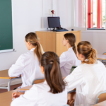 Formação docente e gestão pedagógica: Como Sérgio Bento De Araújo propõe caminhos para uma escola mais coerente.