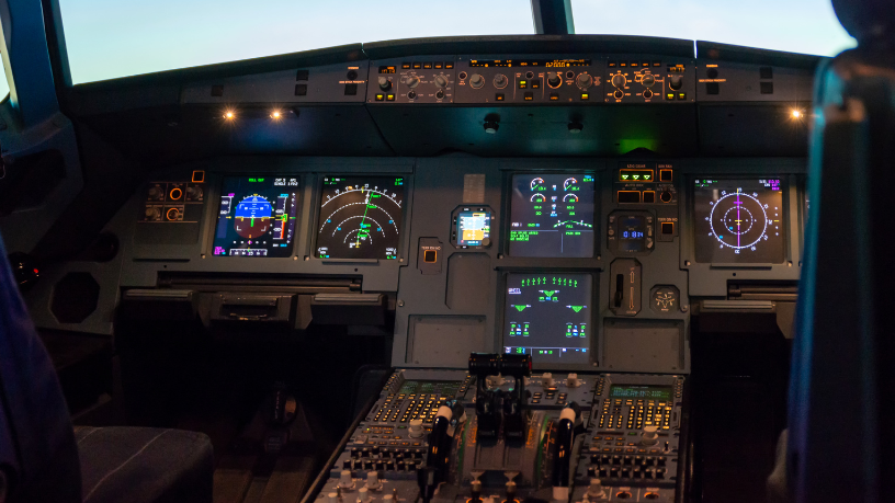 Descubra com Diego Borges de que forma a tecnologia de simuladores redefine a experiência e o desempenho de pilotos.