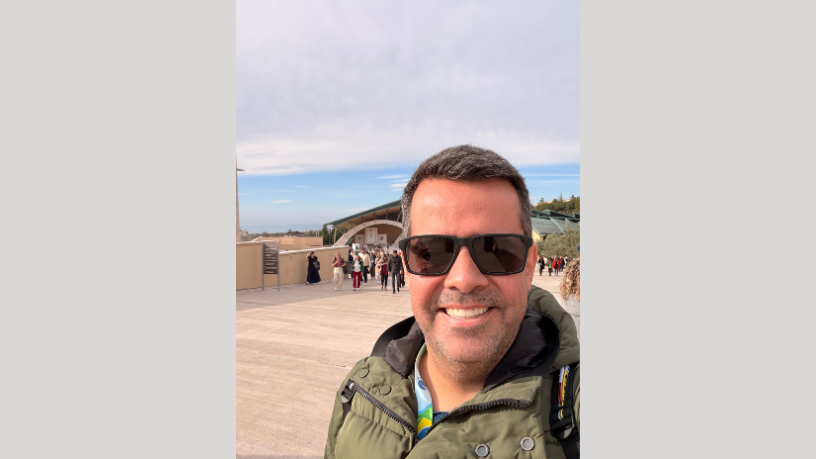 Entenda com Vinicius Tadeu Sattin Rodrigues como o pós-operatório mamário e as cicatrizes impactam a avaliação e a precisão na leitura dos exames.