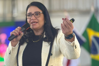 A Sigma Educação e Tecnologia Ltda explica como a inteligência emocional contribui para o desempenho acadêmico e o sucesso profissional.